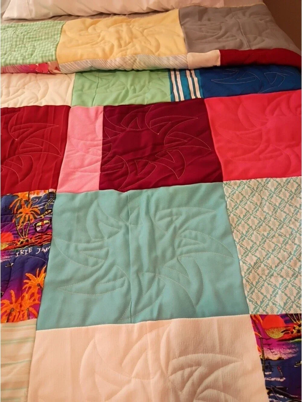 Vintage Handmade Mutt Patchwork Quilt Tribal Sun Hard Rock Coastal 71x90